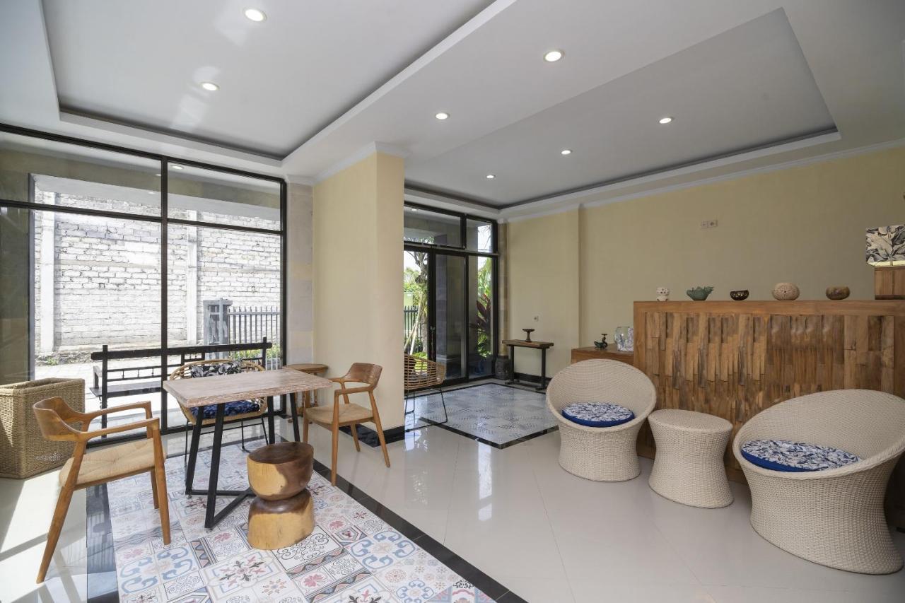 Oyo 2204 Griya Hita Hotel Ketewel ภายนอก รูปภาพ
